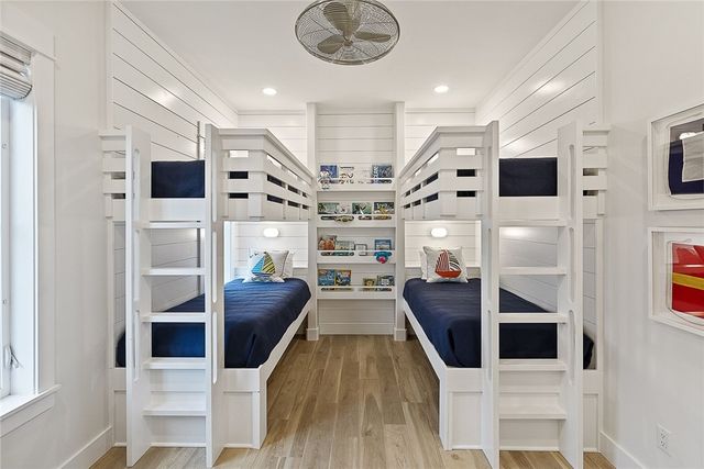 523 Sunrise Ave, Port Aransas, TX 78373