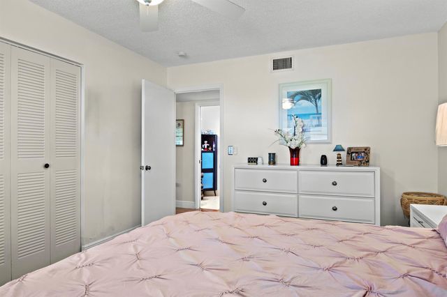 5078 Lakefront Boulevard D, Delray Beach, FL 33484