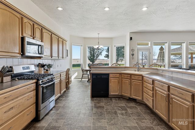 3078 N Brumby Ln, Kuna, ID 83634