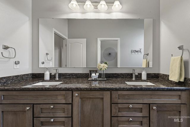 3078 N Brumby Ln, Kuna, ID 83634