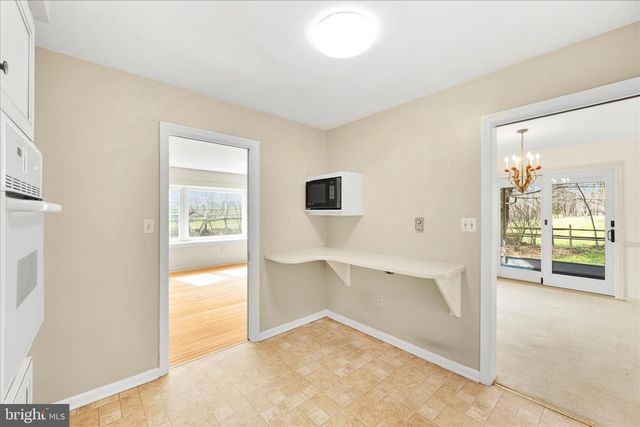 2341 BUTTER RD, Lancaster, PA 17601