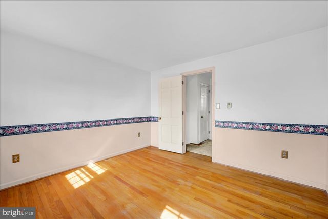 2341 BUTTER RD, Lancaster, PA 17601