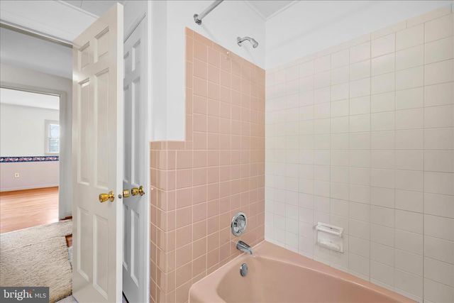 2341 BUTTER RD, Lancaster, PA 17601