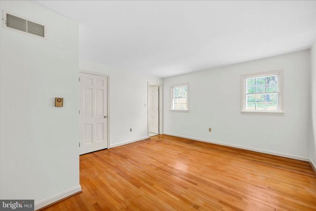 2341 BUTTER RD, Lancaster, PA 17601