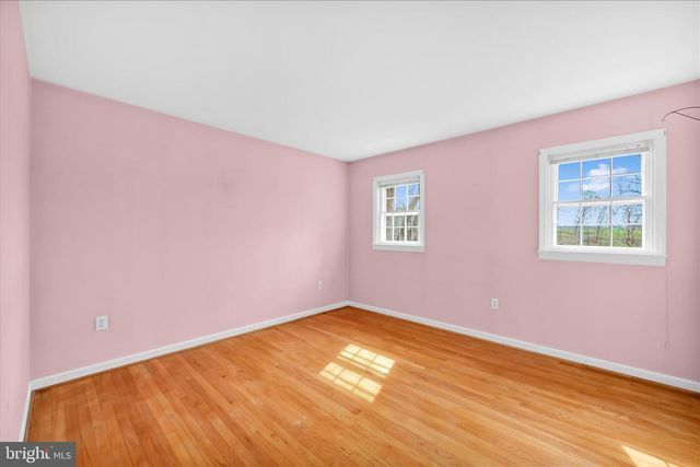 2341 BUTTER RD, Lancaster, PA 17601