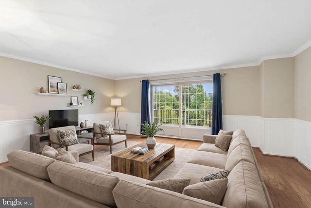 64 ENGLISH RUN CIRCLE, Sparks, MD 21152