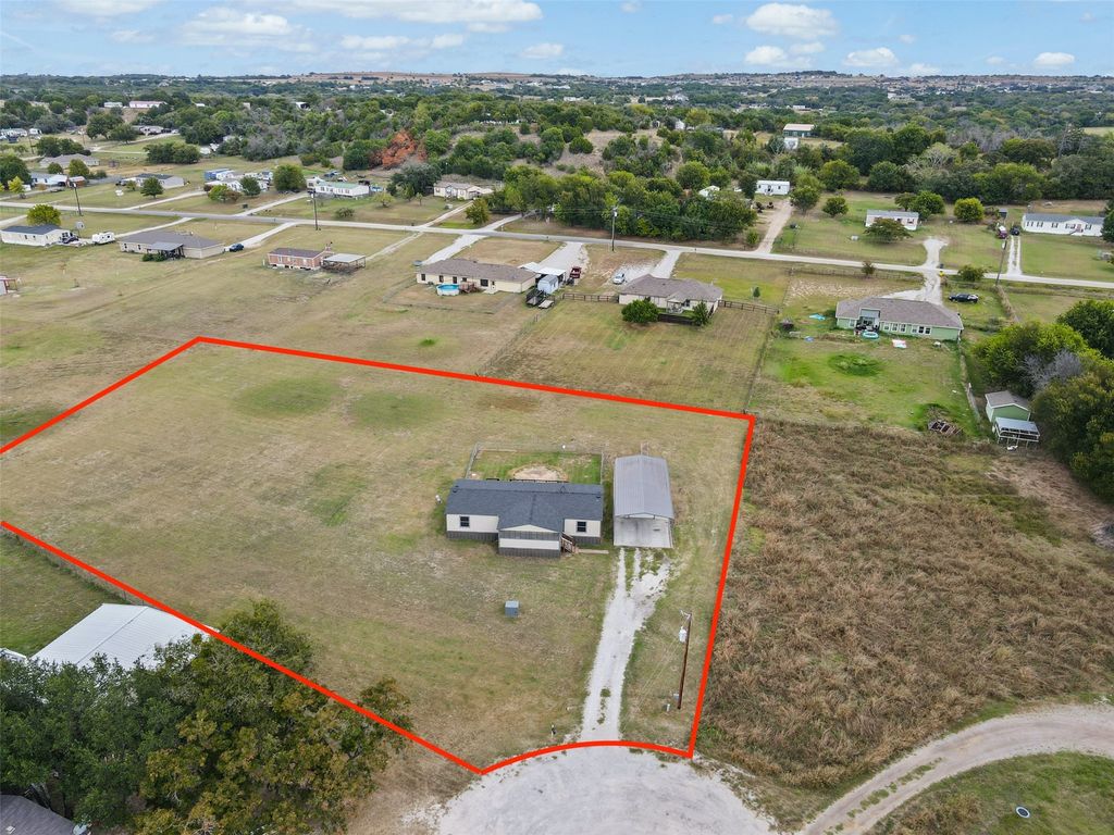 135 Harvest Moon Court, Springtown, TX 76082