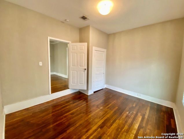 2219 S New Braunfels Ave, San Antonio, TX 78210