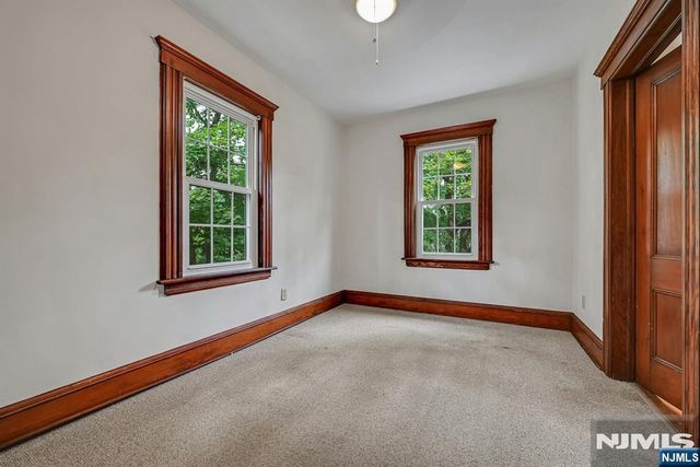 370 Sicomac Avenue, Wyckoff, NJ 07481