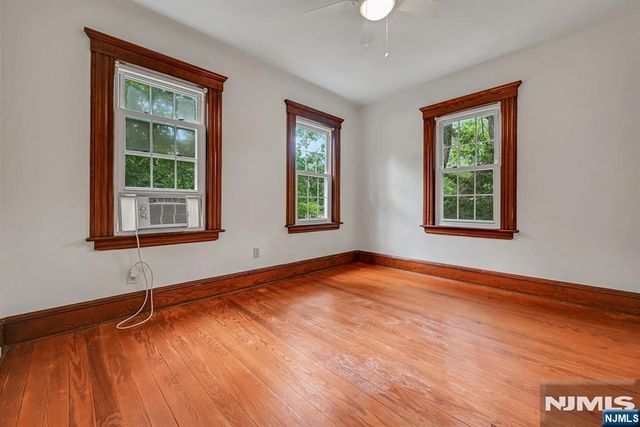 370 Sicomac Avenue, Wyckoff, NJ 07481