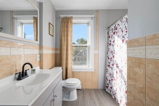 63 Peckham Avenue, North Providence, RI 02908