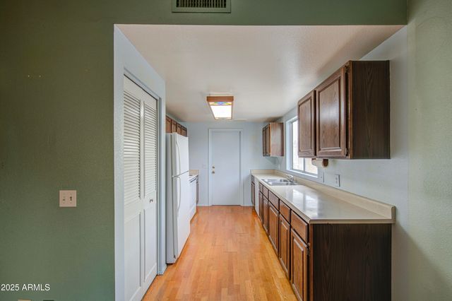 4615 N 101st Avenue, Phoenix, AZ 85037