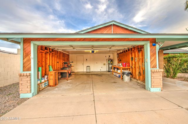 4615 N 101st Avenue, Phoenix, AZ 85037