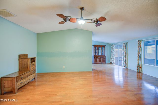 4615 N 101st Avenue, Phoenix, AZ 85037