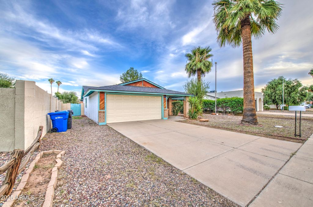 4615 N 101st Avenue, Phoenix, AZ 85037