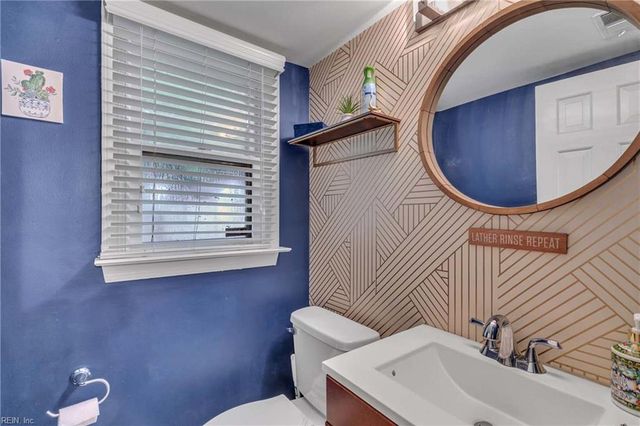 304 Markos CT, Hampton, VA 23666