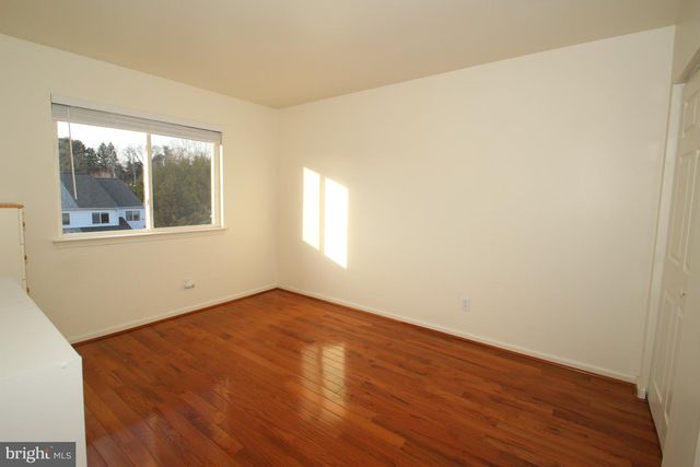 303 LYNLEY LN, Newark, DE 19711