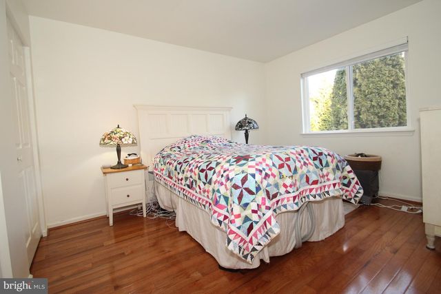 303 LYNLEY LN, Newark, DE 19711