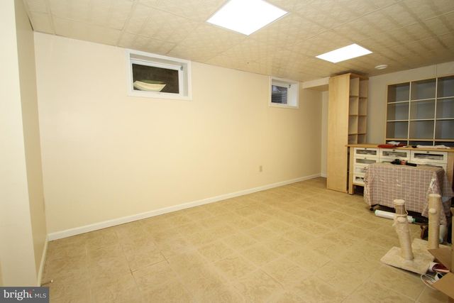 303 LYNLEY LN, Newark, DE 19711