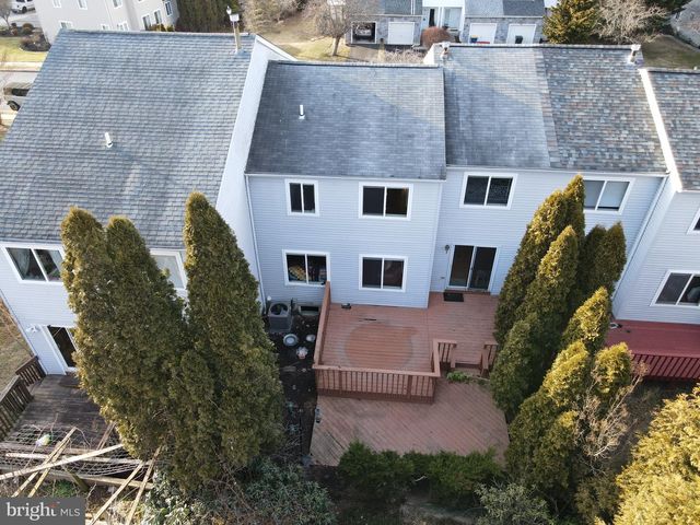 303 LYNLEY LN, Newark, DE 19711