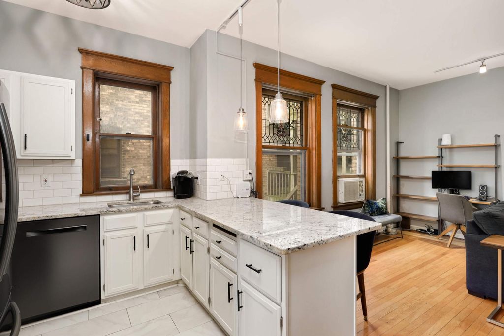 635 Grand Avenue 4, Saint Paul, MN 55105