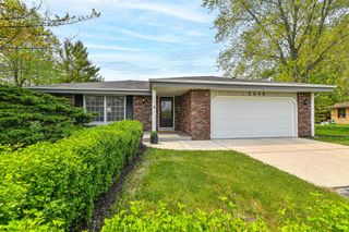 2049 W Glen Oaks LANE, Mequon, WI 53092
