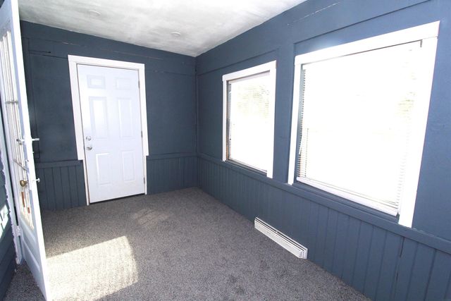 712 Upton Avenue, Waterloo, IA 50701