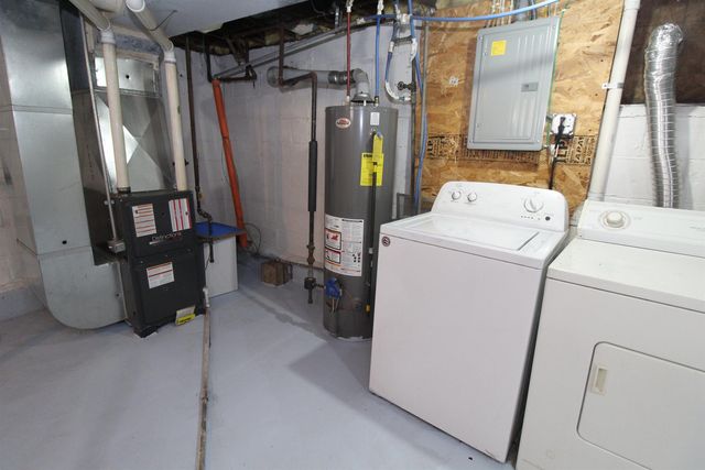 712 Upton Avenue, Waterloo, IA 50701