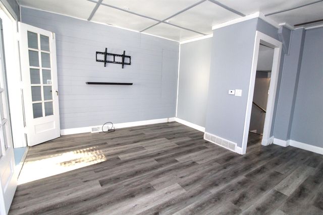 712 Upton Avenue, Waterloo, IA 50701