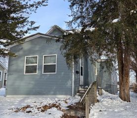 712 Upton Avenue, Waterloo, IA 50701