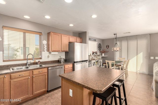 21615 E Homestead Drive, Red Rock, AZ 85145