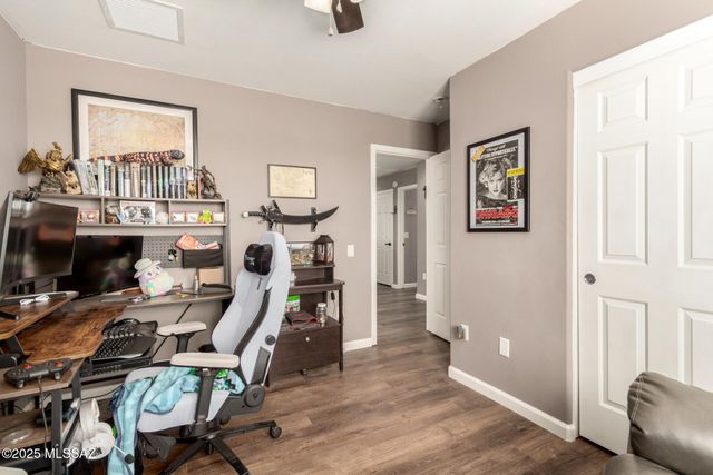 21615 E Homestead Drive, Red Rock, AZ 85145