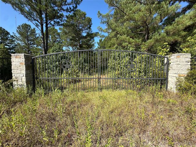 1034 Lloyd Bell Road, Trinity, TX 75862