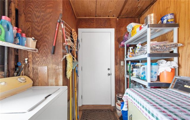 1012 W 3rd Street, Weslaco, TX 78596