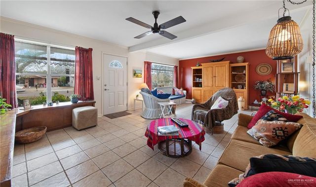 1012 W 3rd Street, Weslaco, TX 78596