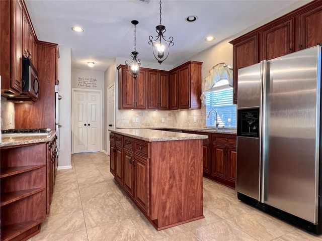 30707 Melcrest Estates Drive, Spring, TX 77386
