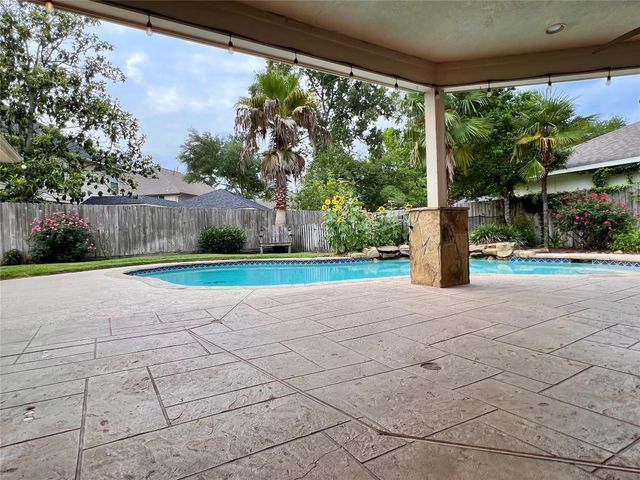30707 Melcrest Estates Drive, Spring, TX 77386
