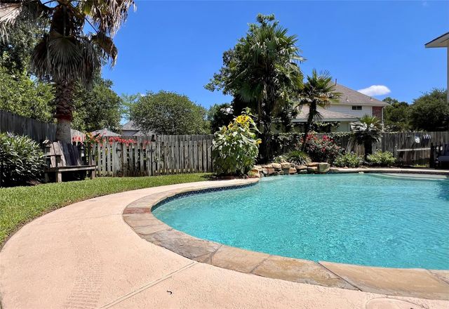 30707 Melcrest Estates Drive, Spring, TX 77386