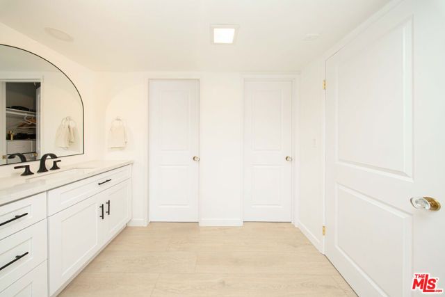 10535 Wilshire Boulevard 401, Los Angeles, CA 90024