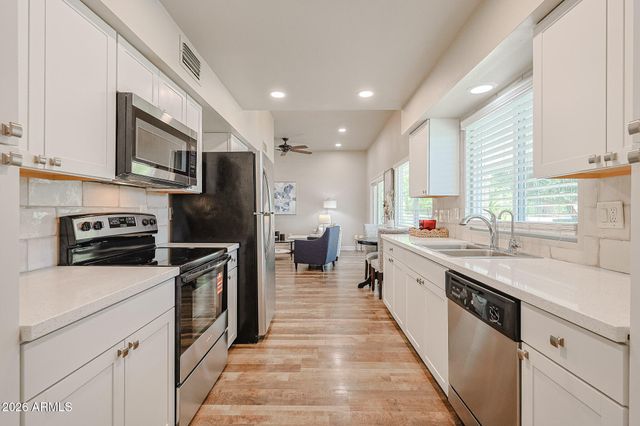 10709 W SEQUOIA Drive, Sun City, AZ 85373