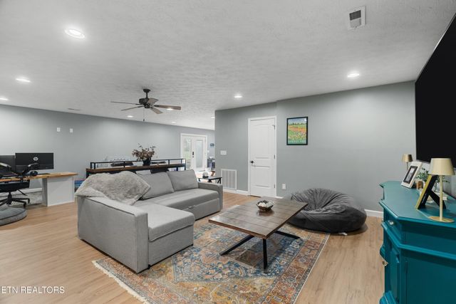 551 Kearney Rd, New Market, TN 37820