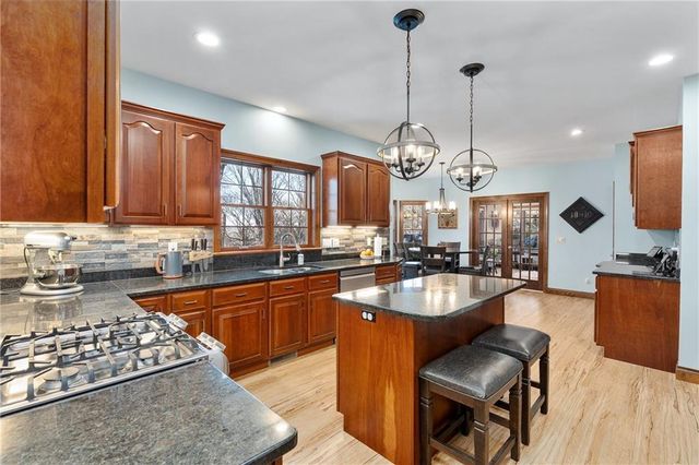 1520 Knollwood Trail, Altoona, WI 54720