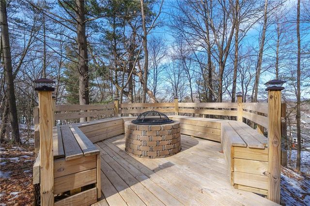 1520 Knollwood Trail, Altoona, WI 54720