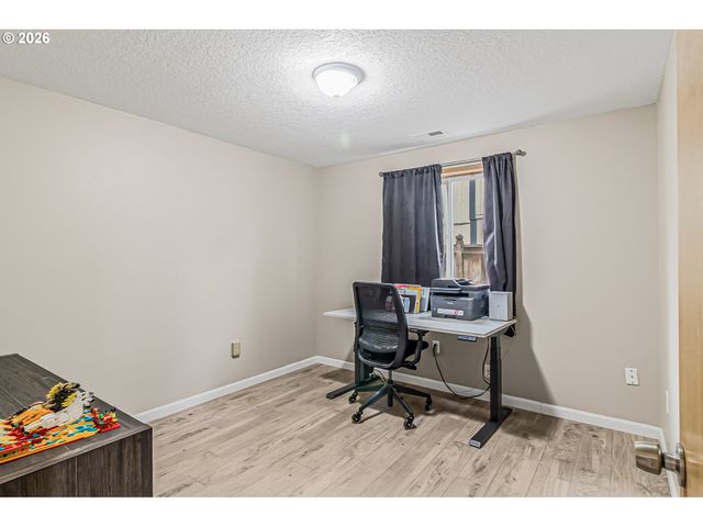 15814 Ne 69TH St, Vancouver, WA 98682