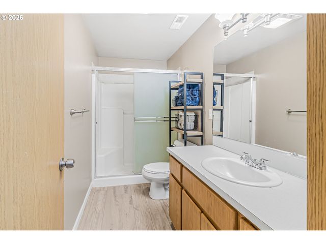 15814 Ne 69TH St, Vancouver, WA 98682