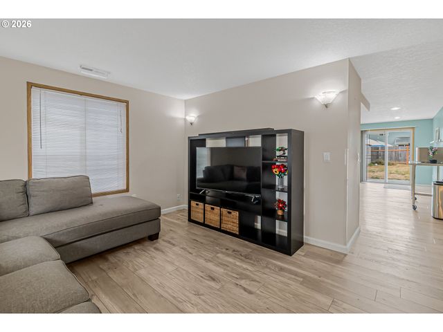 15814 Ne 69TH St, Vancouver, WA 98682