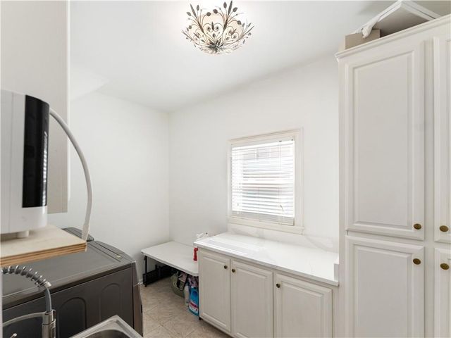 1081 Tennyson Place NE, Atlanta, GA 30319