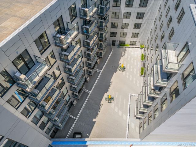 70-65 Queens Boulevard 6C, Woodside, NY 11377