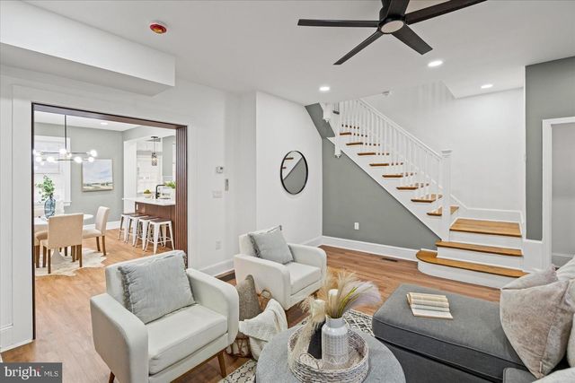 7 YORK CT, Baltimore, MD 21218