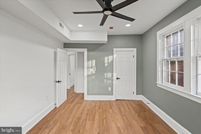 7 YORK CT, Baltimore, MD 21218